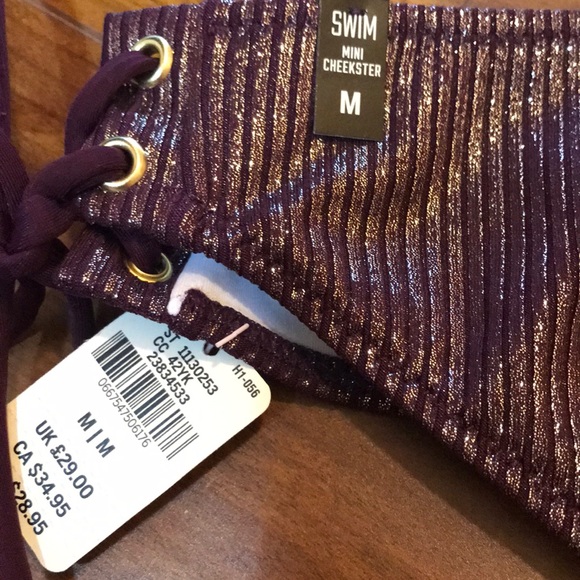 Victoria’s Secret pink swimsuit bottom - Picture 2 of 4